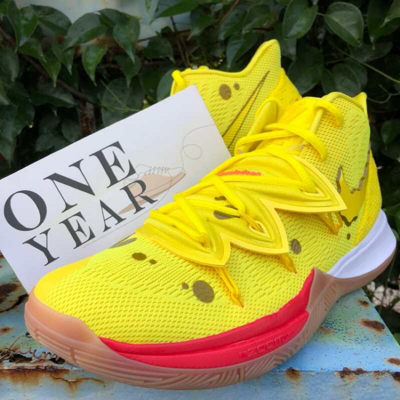 ONE YEAR_ Spongebob Nike Kyrie 5 Patrick 聯名 海綿寶寶 CJ6950-700