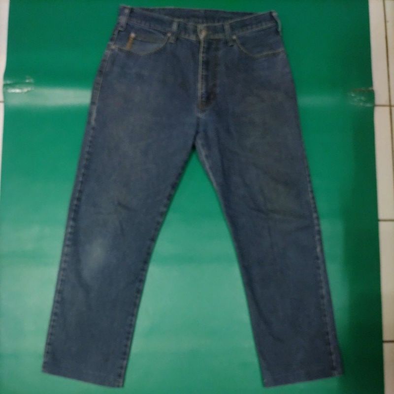 義大利 Armani Jeans 亞曼尼 羅馬尼亞製 高級真皮標 舒服剪裁 帥氣 有型 牛仔褲 長褲 休閒褲 32吋腰
