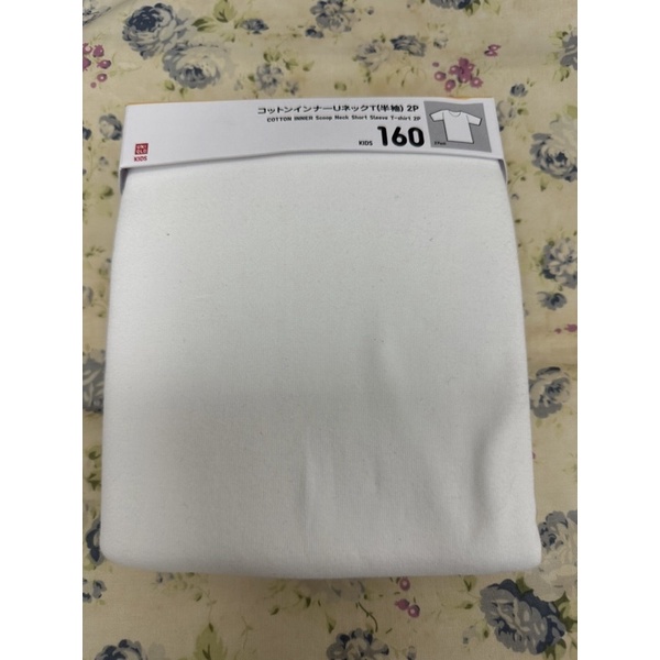 Uniqlo 短袖白t 衞生衣 160cm 一組2件