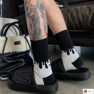 一杯冰美妮🧸【爆款】黑白冰淇淋奶油拼色襪子提花中筒襪潮流襪子運動襪男女情侶棉襪