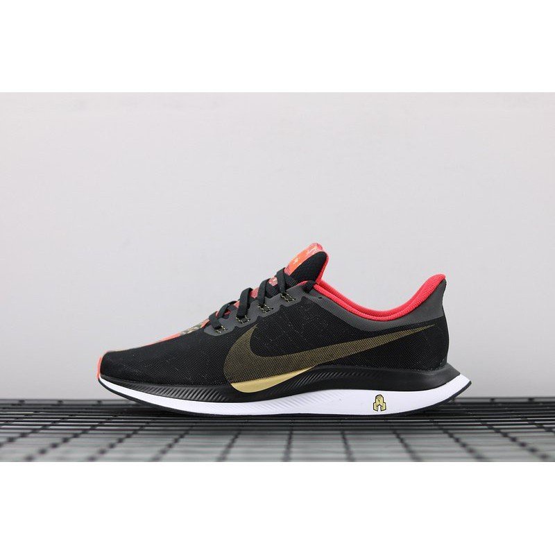 NIKE ZOOM PEGASUS 35 TURBO 黑紅 已亥 4% 馬拉松 CNY BV6656-016