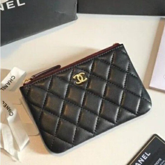 二手 CHANEL A82365 一字拉鍊錢包 荔枝黑 牛皮 金釦零錢包 附購証