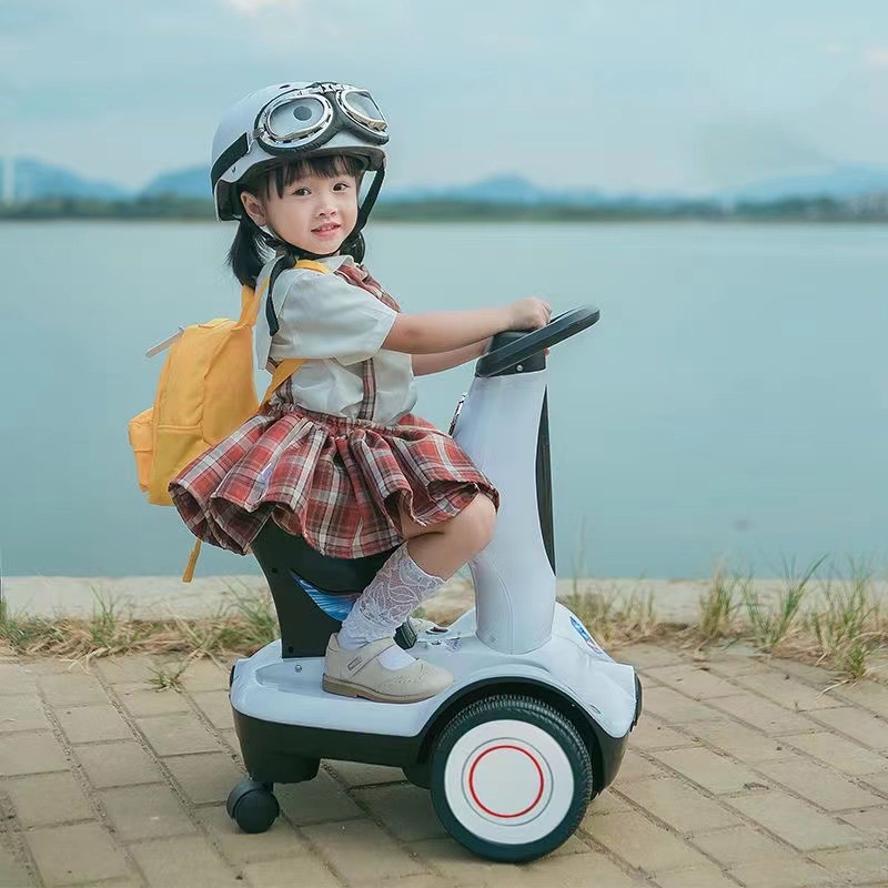 【精選熱銷】兒童電動車 平衡車 寶寶轉轉車 漂移 男女孩玩具車 四輪遙控可坐人卡丁車
