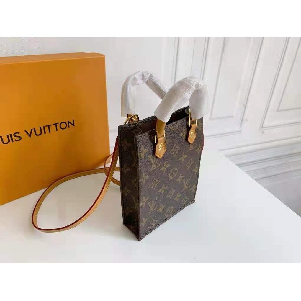 Louis Vuitton MONOGRAM 2020-21FW Petit Sac Plat (M81295, M69442)