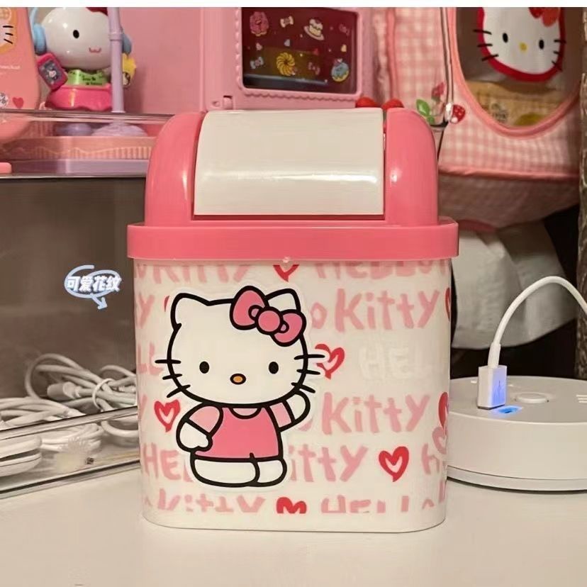 2023秋冬熱賣 HelloKitty卡通桌麵垃圾桶迷你辦公室客廳傢用有蓋方形垃圾收納桶 YXSN