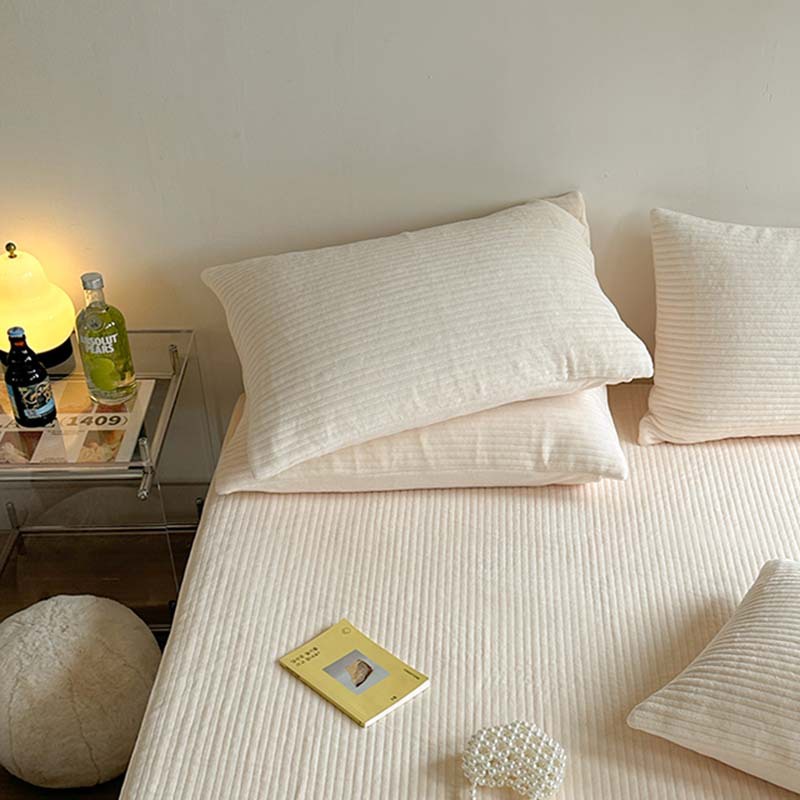 Ouniu丨ins小紅書推薦韓國密道絎縫牛奶絨床笠三件套加厚床罩床墊保護套