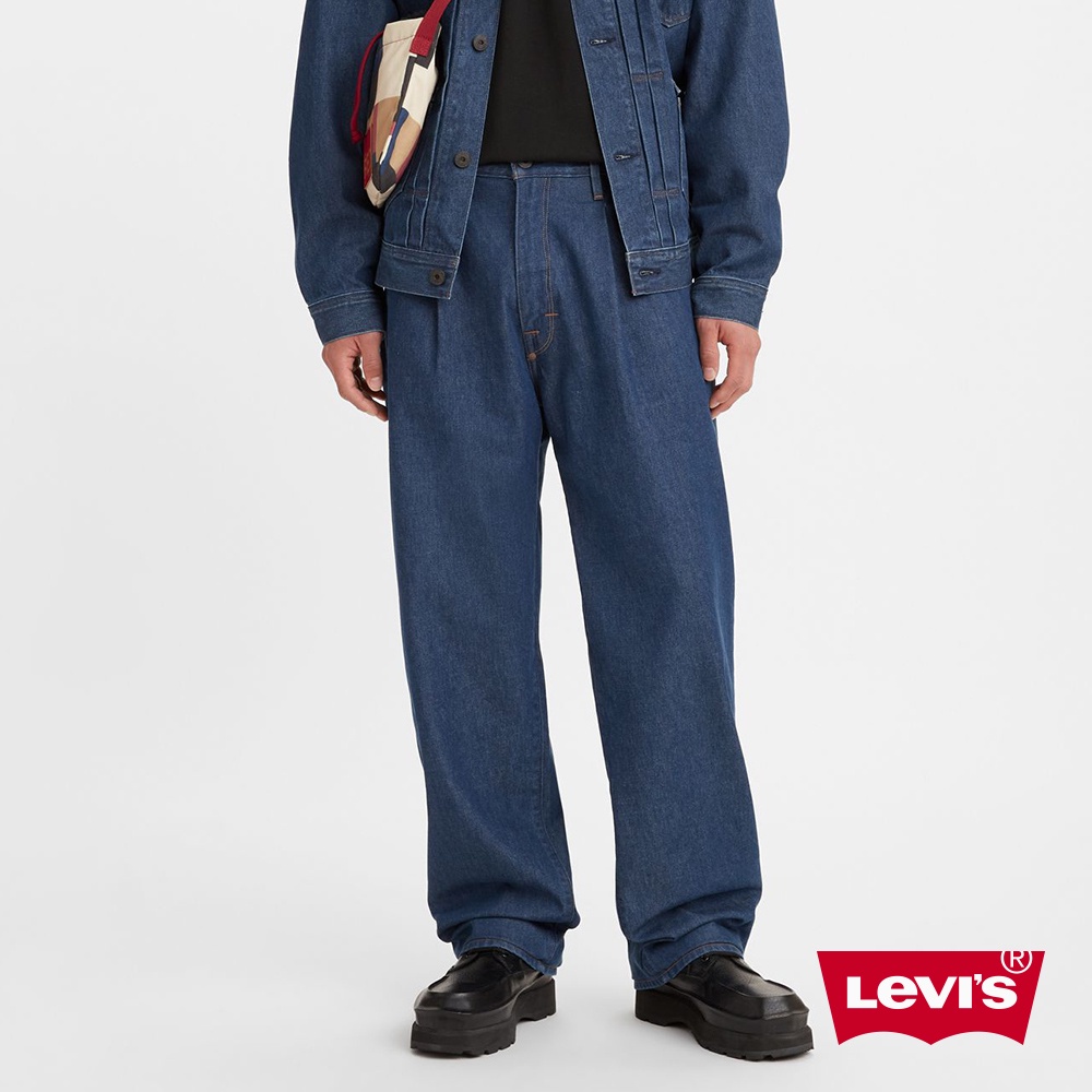 Levis Red工裝手稿風 復古打褶牛仔寬褲 上寬下窄 / 中藍基本款 男 A2696-0001 熱賣單品