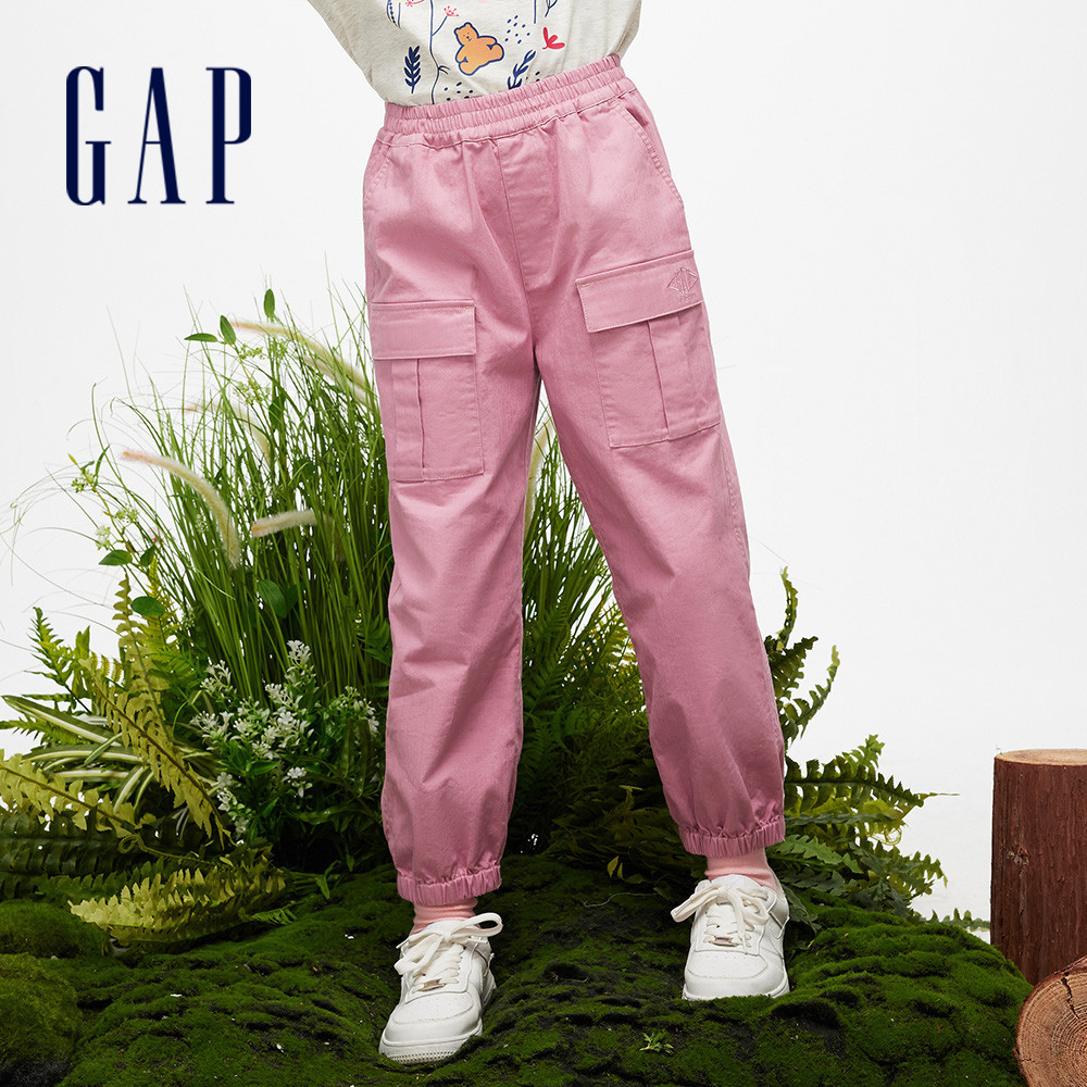 Gap 女童裝 Logo束口鬆緊工裝褲-粉紅色(891983)