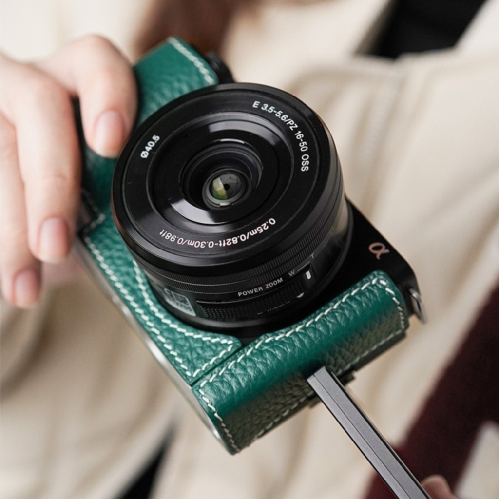 攝影點綴 索尼ZVE10相機皮套ZV-E10適用於sony真皮保護套相機包配件獨特時尚