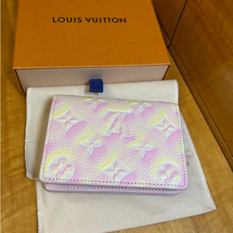 Louis Vuitton 路易威登 LV Clea c彩色顆粒壓紋牛皮 對折 短夾 零錢包 卡包 M81529