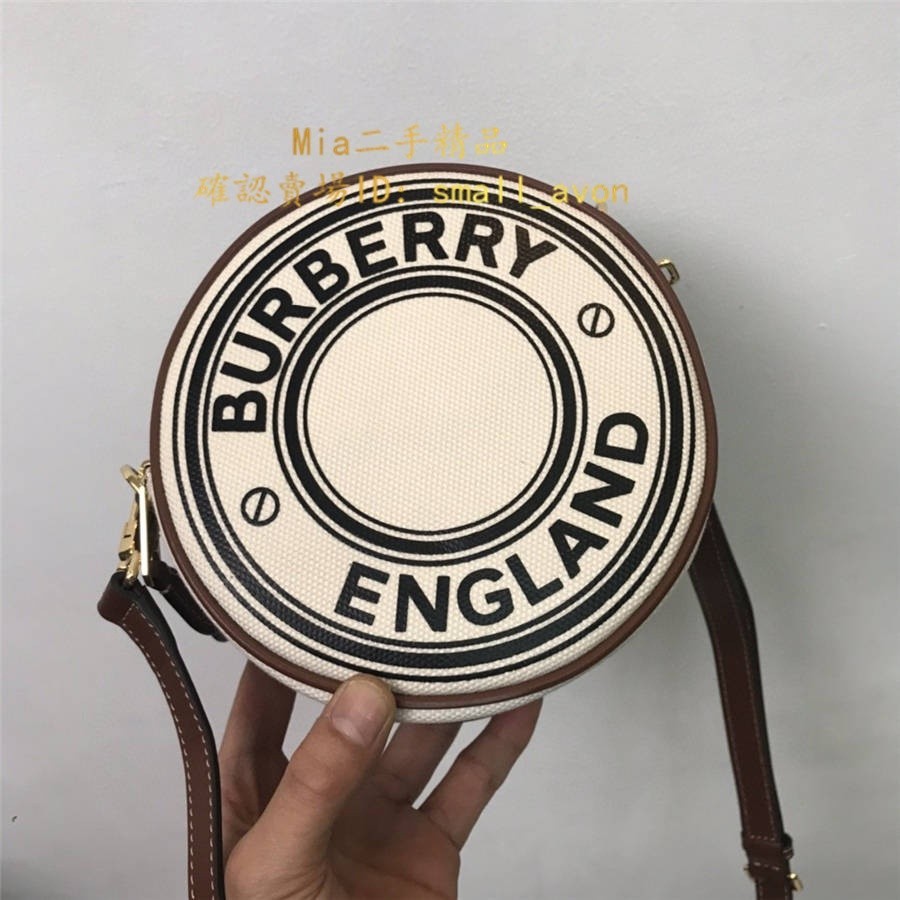 Mia二手 BURBERRY 博伯利 Graphic 徽標圖案 帆布拼皮革 斜挎包 圓餅包 80276021