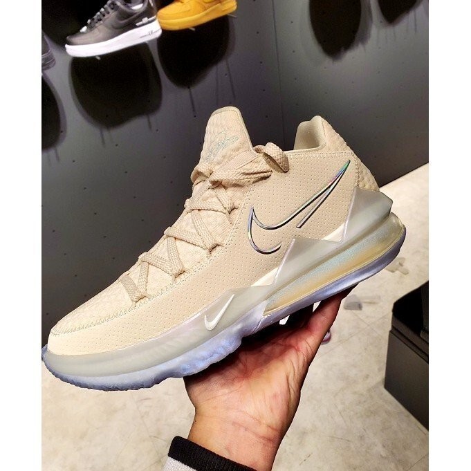 Nike LeBron 17 Low EP 米黃 CD5006-200 慢跑鞋