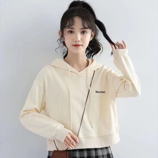 【YW】杏色印花短版連帽長袖女 衛衣女 韓版寬鬆百搭小個子上衣 帽t 大學t 女生長袖 短款上衣