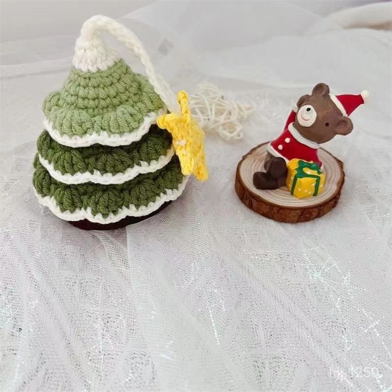 【魅小姐】手工鈎針編織聖誕樹鑰匙包毛綫DIY材料包成品可愛女生小禮物