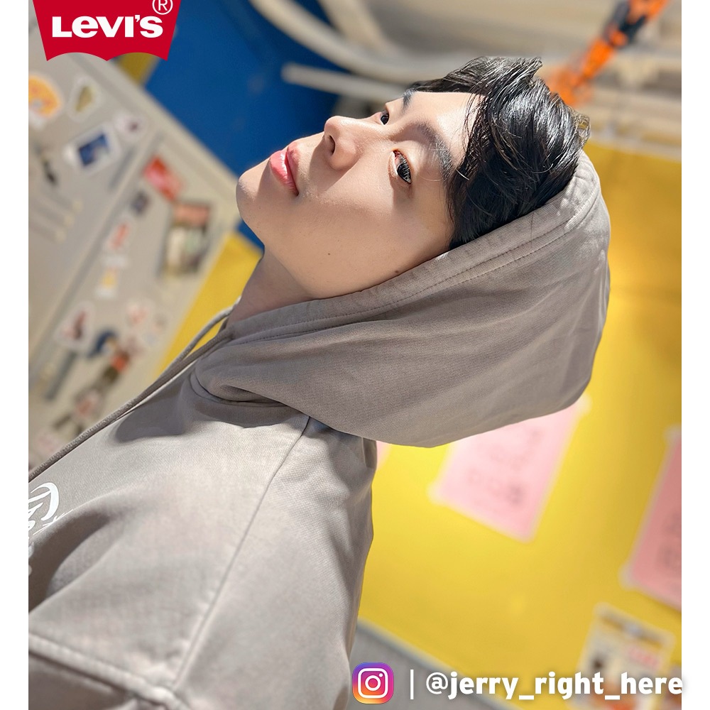 Levis Fresh果漾系列 寬鬆版重磅口袋帽T 天然染色工藝 430GSM厚棉 男 38479-0151 熱賣單品