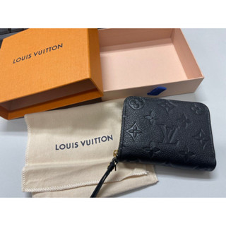 Louis Vuitton 路易威登 LV Zippy 黑色壓紋顆粒牛皮 拉鏈零錢包 M60574