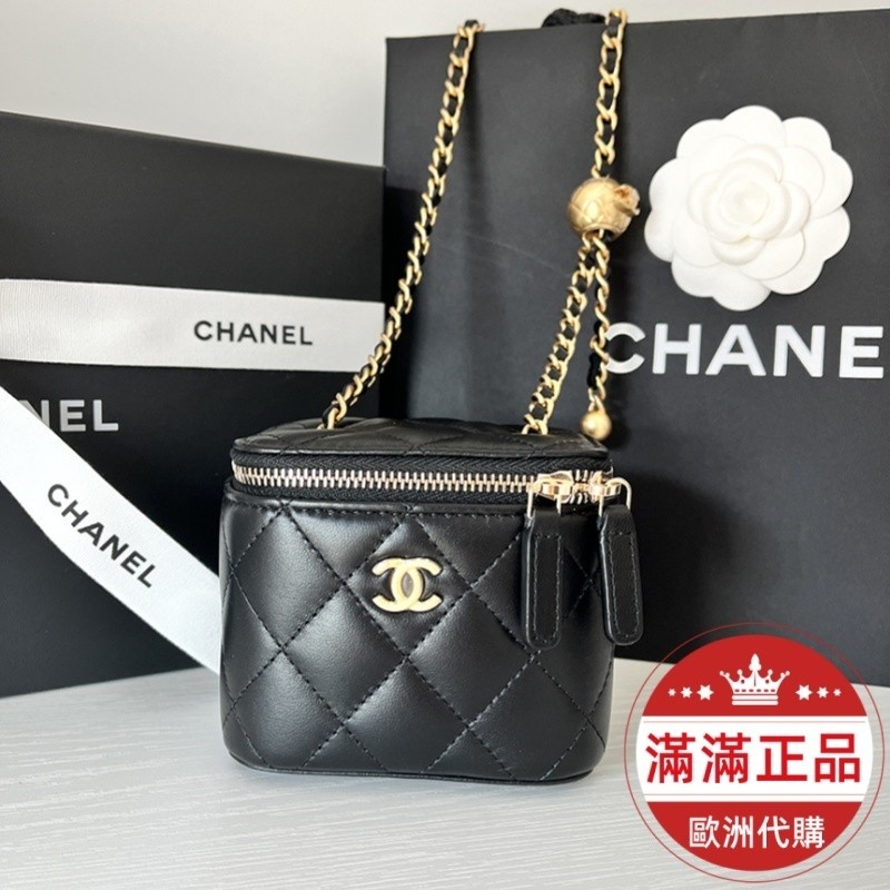 Chanel 香奈兒AP1447 金球化妝小包 羊羔皮肩背包 手機包/鑰匙包 側背包 盒子包