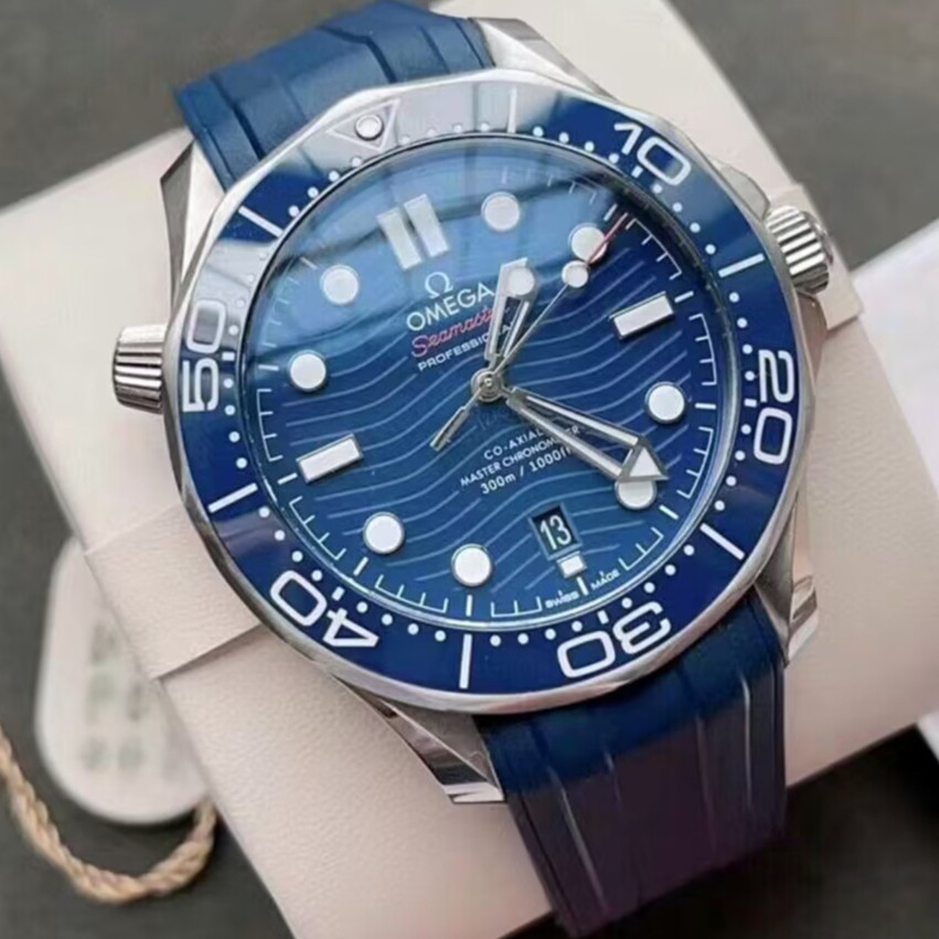 OMEGA 歐米茄 經典藍色表面 海馬系列 42毫米 自動上鏈機芯 手錶 腕錶 經典百搭 男士手錶