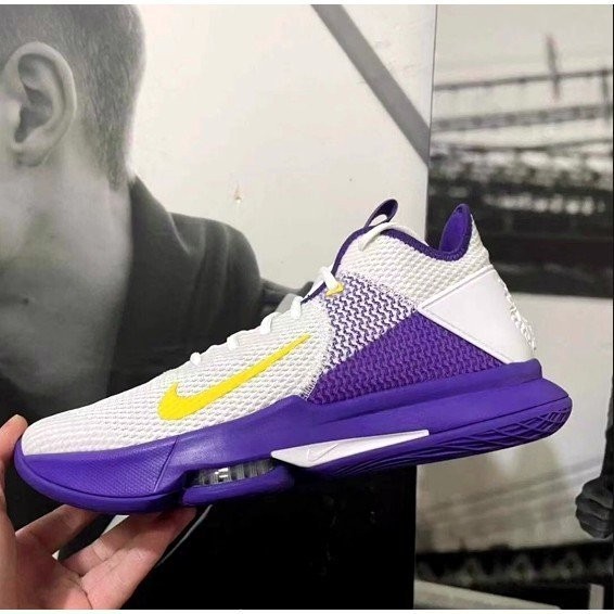 Nike LeBron Witness IV EP 詹姆斯 紫 籃球 CD0188-100 慢跑鞋