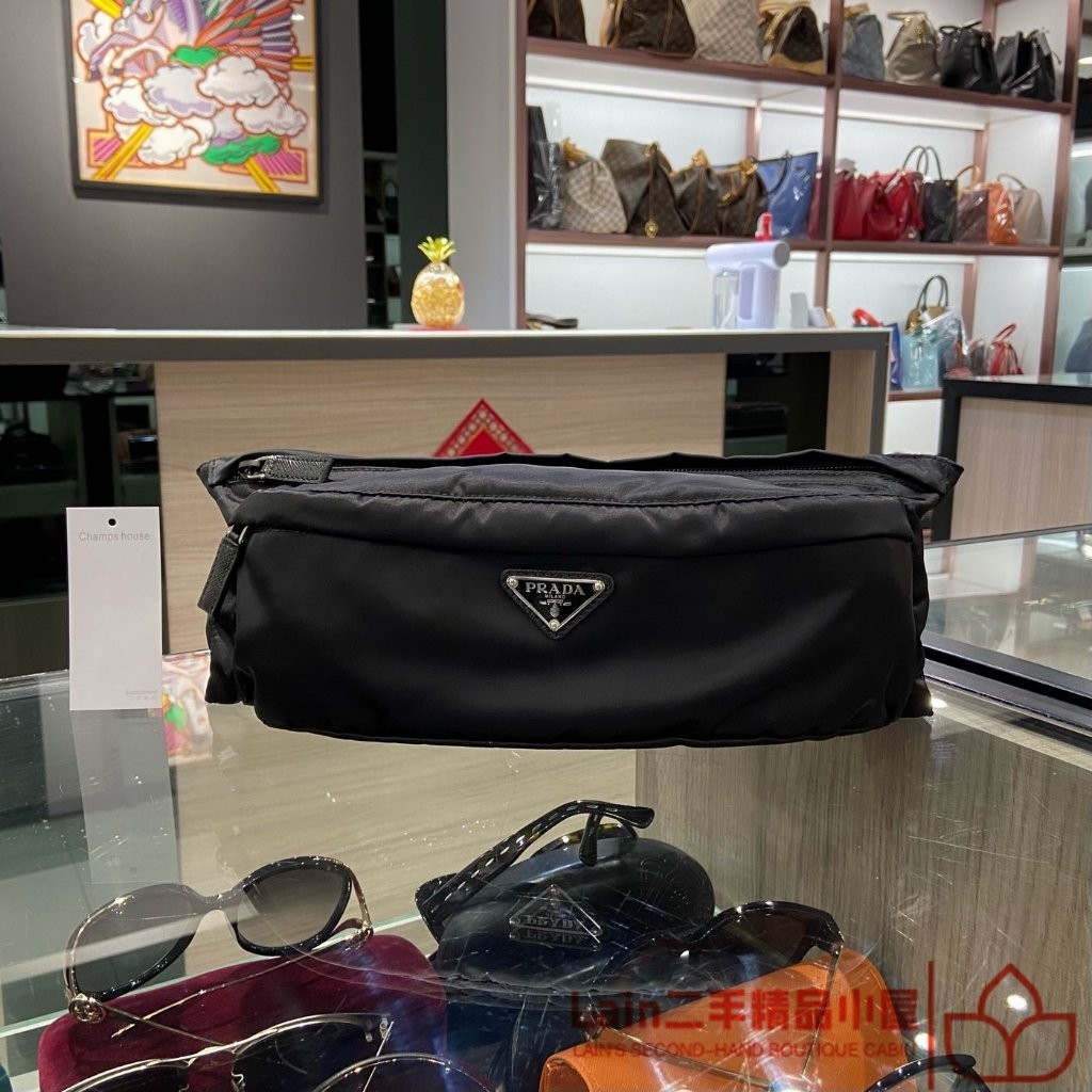 二手精品 PRADA 普拉達 Marsupio in nylon 胸口包 腰包 男生 腰包 胸包 側背包 2VL132