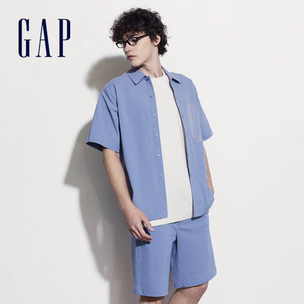 Gap 男裝 Logo翻領短袖襯衫-藍灰色(464287)