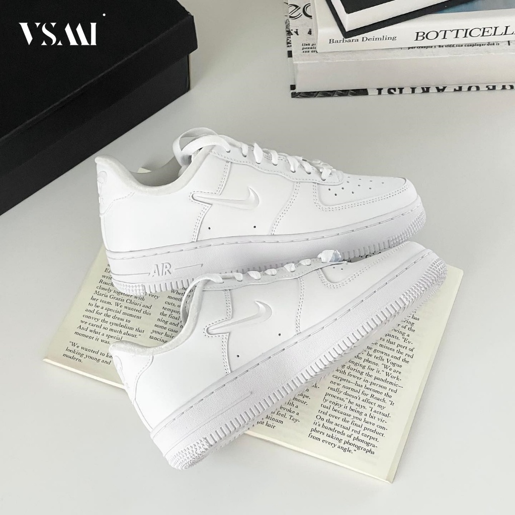 Nike Air Force 1 低筒 小白鞋 全白 雷射光小勾 休閒鞋 女款 FB8251-100