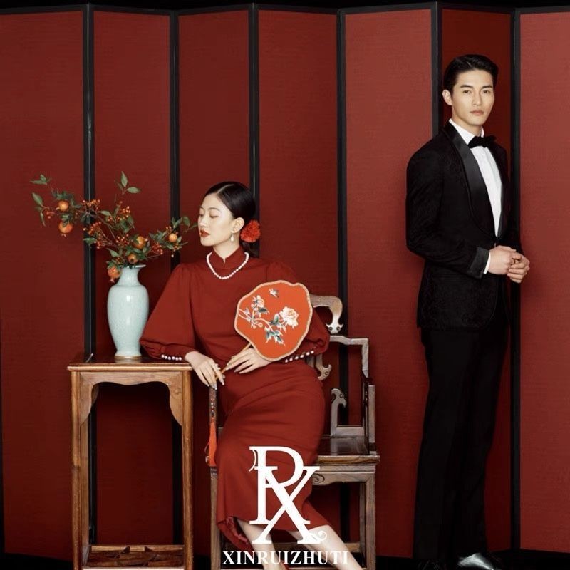 火爆热卖中式婚紗照道具室內攝影拍照背景屏風影樓中國風小紅書舞臺紅色