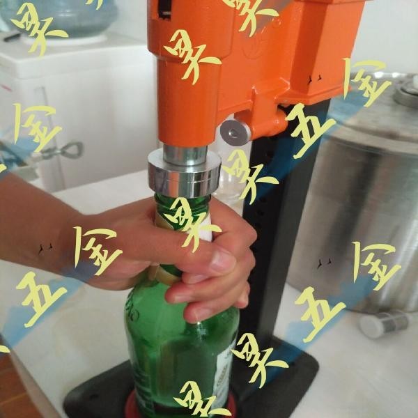 （昊昊五金）啤酒壓蓋器 啤酒壓蓋機 自釀啤酒設備 可樂瓶壓蓋器 啤酒瓶封口機