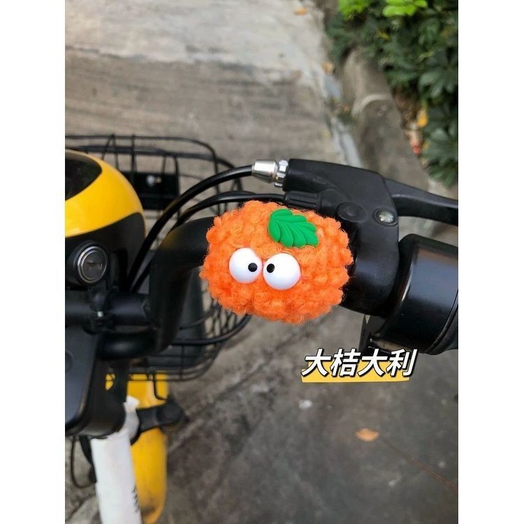 自行車裝飾 飾品 電動車摩托車裝飾品創意桔子橘子自行車單車車載中控臺擺件公仔男 自行車裝飾掛件