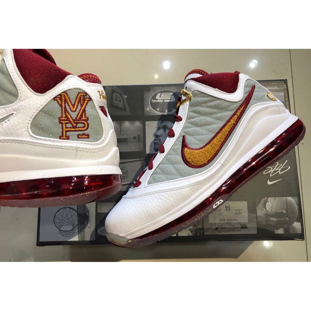 限時特惠 Nike LeBron 7 QS MVP 白紅 金扣 男款 鞋 CZ8915-100