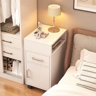 免運 床頭櫃 沙發邊幾 簡約現代小型帶滾輪 可移動臥室床邊窄縫儲物櫃子 床頭置物架 收納櫃 SLNT