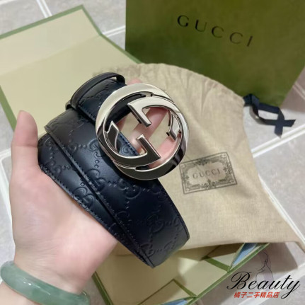 （橘子二手精品）Gucci 古馳 Signature皮革 壓紋 雙G 黑色 男士 皮帶 腰帶 寬4CM 411924