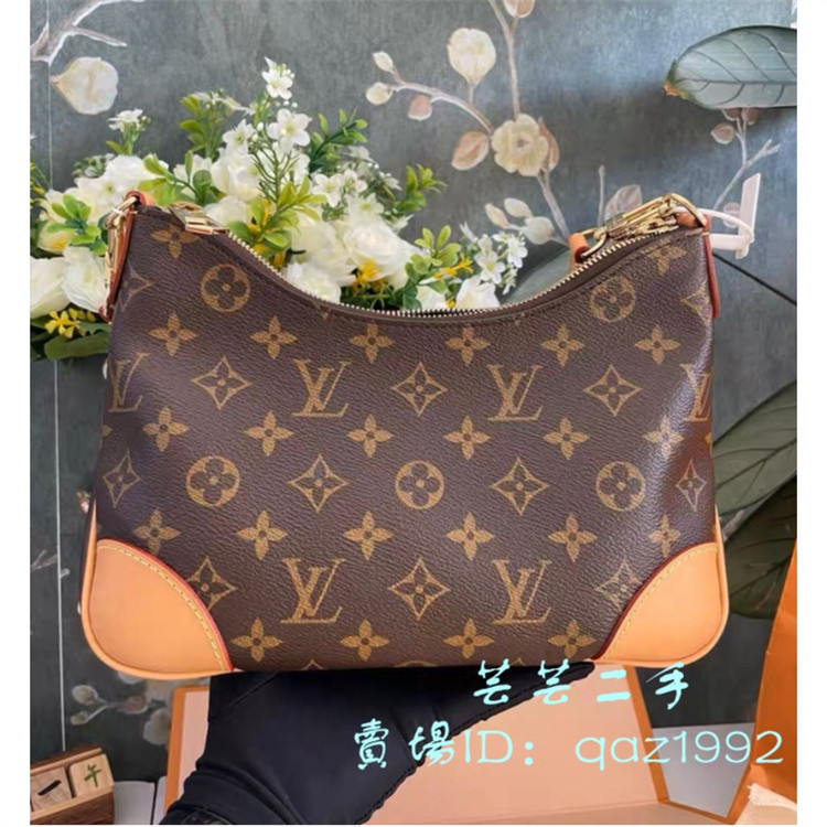 LV 路易威登 Boulogne 牛角包 經典老花帆布 牛角包 單肩包 斜挎包 M45831 M45832