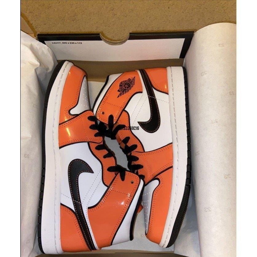 現貨 Air Jordan 1 Mid SE Turf Orange 二次元 小扣碎 黑白橙DD6834-802實拍潮鞋