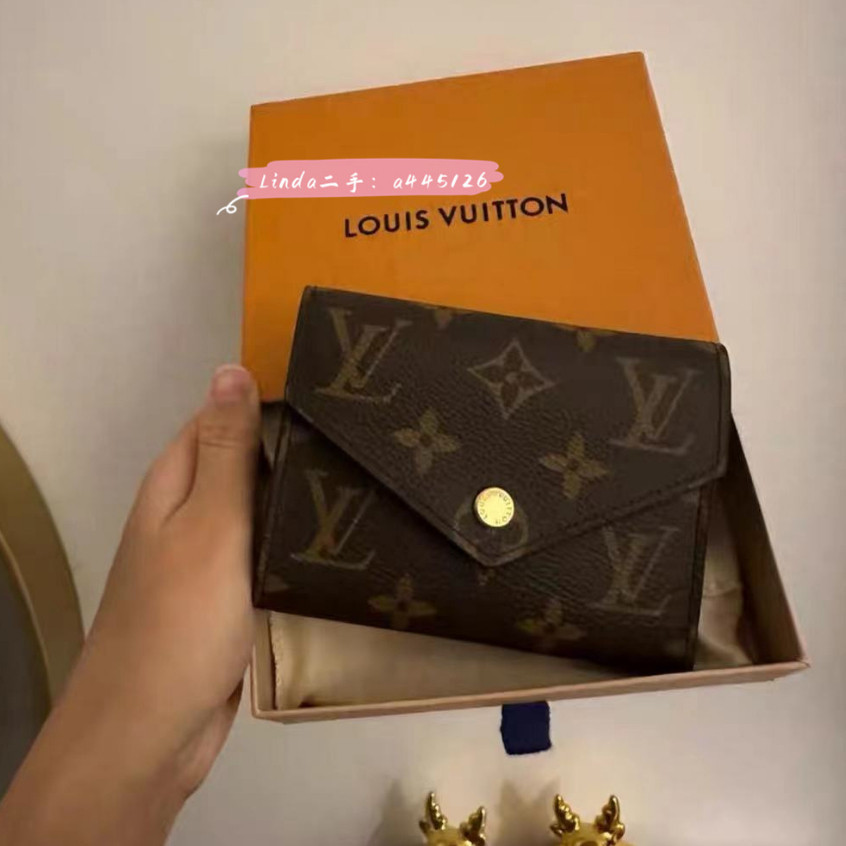 LV 路易威登 VICTORINE M62472 M62360 M41938 咖啡色/芭蕾粉 老花信封式 三折短夾/皮夾