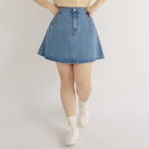 【PolyLulu】 甜酷女孩必備A字牛仔短裙(附褲) 中大尺碼裙子 淺藍色