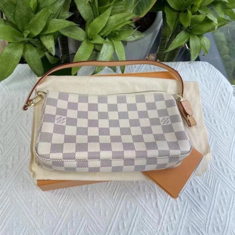 二手全新精品 Damier 配飾包 N41207 單肩包 斜挎包 小方包 配飾包 腋下包 LV 路易威登白色棋盤格麻將包