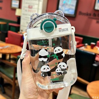 臺北熱賣✨熊貓水杯🐼生日交換禮物 兒童水杯男女孩夏天上學專用吸管杯子幼兒園小學生帶刻度熊貓水壺 可愛杯子