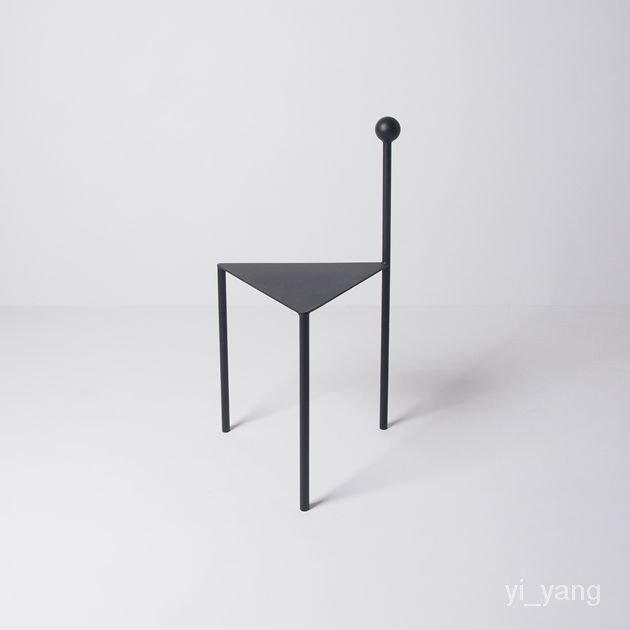 簡約現代個性金屬餐椅異型創意三角椅極簡傢具設計師網紅藝術凳子