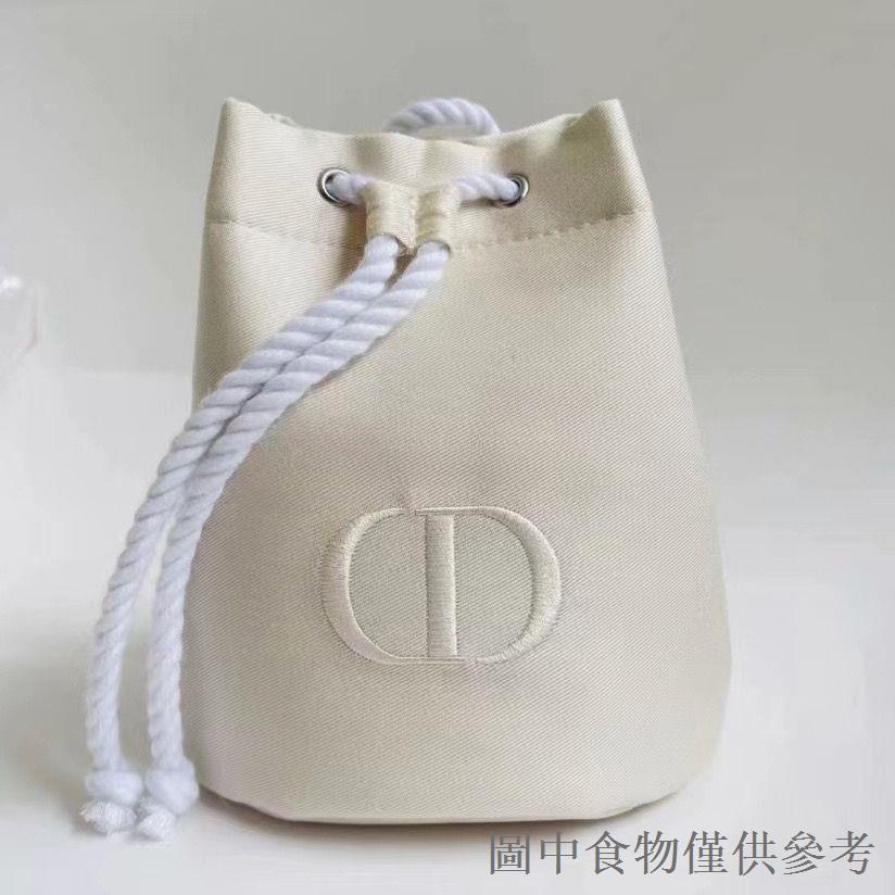 優先出貨Dior迪奧化妝包米色抽繩束口水桶包 外出旅行簡約便攜大容量