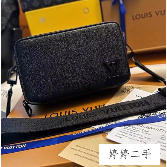 Shop Louis Vuitton Alpha wearable wallet (M59161, M81260) by