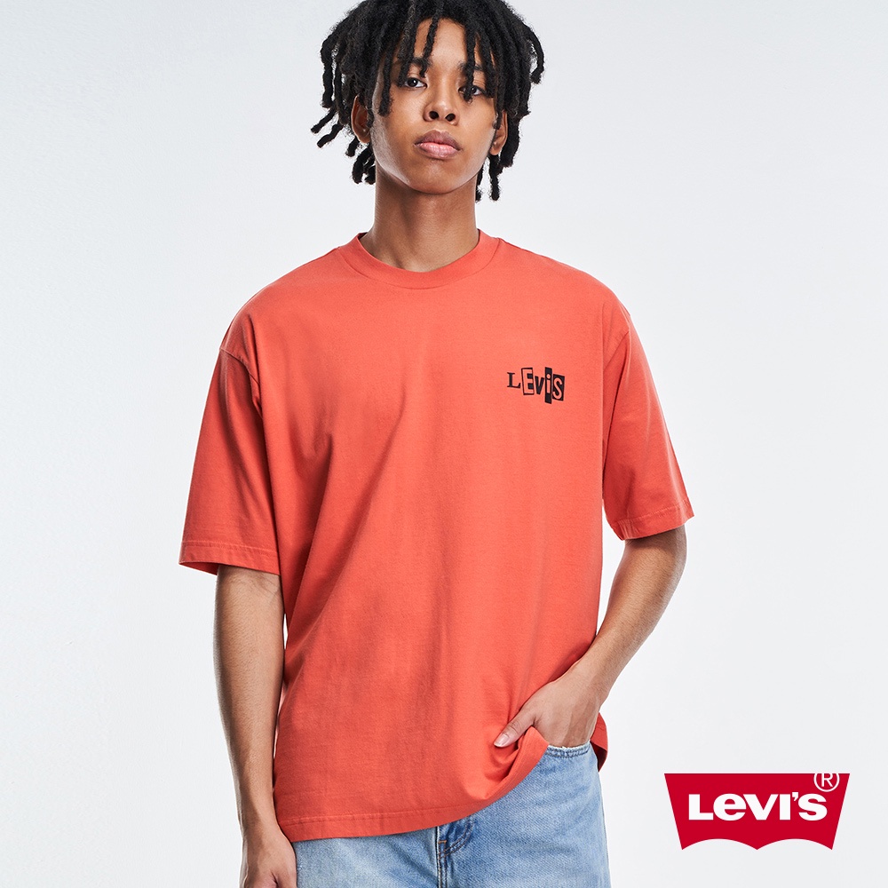 Levis 滑板系列 寬鬆版短袖T恤 / 街頭拼貼風Logo 赭紅 男 A1005-0010 熱賣單品