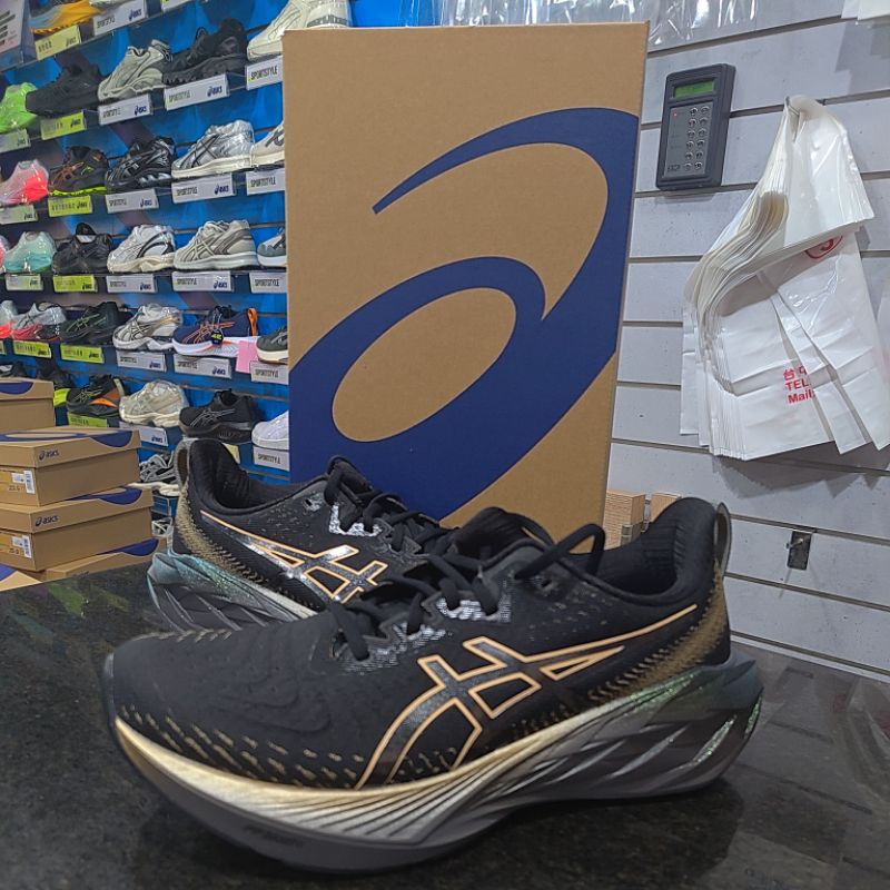 ASICS NOVABLAST 4 PLATINUM 男款 正常楦 高彈力 慢跑鞋 1011B924-001 白金系列