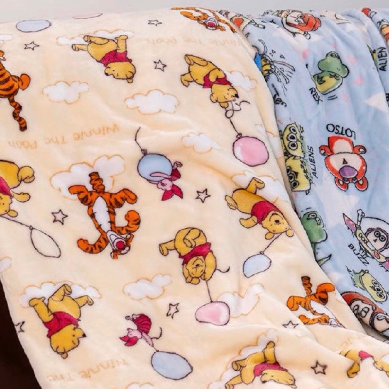 台灣熱賣 玩具總動員毯毯 小熊維尼毯毯 法蘭絨 毛毯 空調毯 毯子