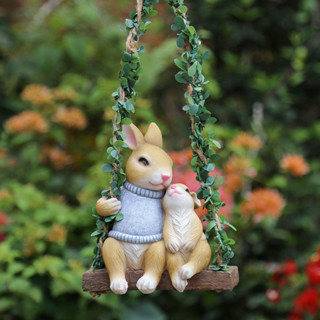 庭院陽臺佈置 戶外花園創意樹脂仿真動物擺件裝飾品 秋韆小兔子掛件