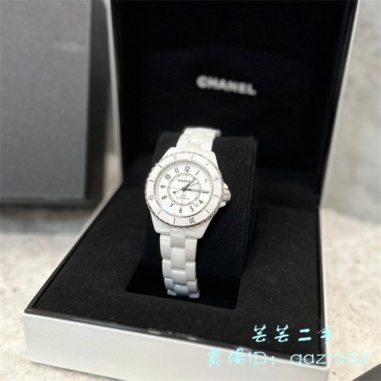 二手現貨 CHANEL 香奈兒 J12 自動 上鍊 陶瓷 鏈帶款 白色 33mm 機械錶 腕錶 H5699