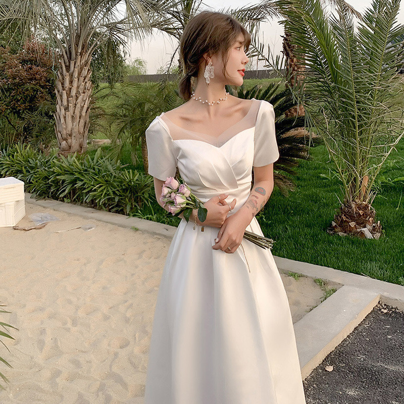 緞面婚紗2024新款氣質法式輕婚紗簡約旅拍白色結婚禮服初戀茶歇裙