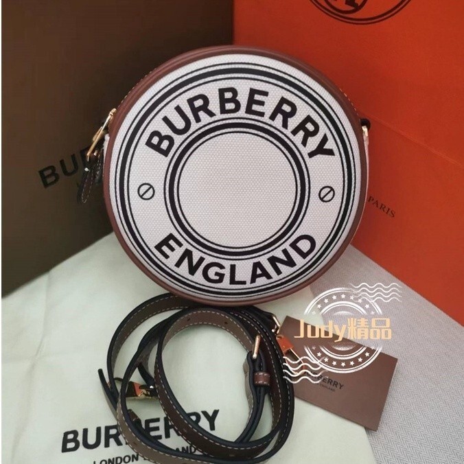 二手精品 BURBERRY 博柏利 Graphic包包 徽標圖案帆布拼皮革 斜挎包 圓餅包80276021