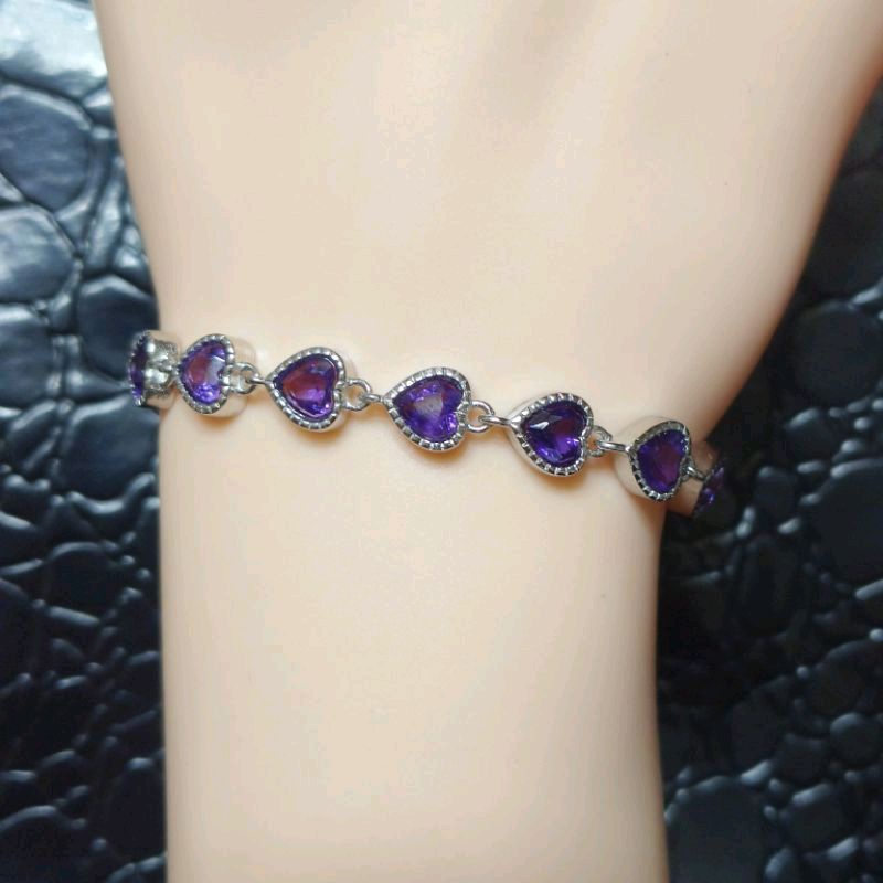 玉貴人…天然烏拉圭紫水晶手鍊，手圍17.5公分以上