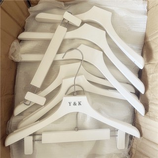 【SUN 客製】衣架 LOGO訂製 服裝店 專用 純白色 塑膠拉絲 男女裝防滑 衣架 衣撐掛 無痕 褲架